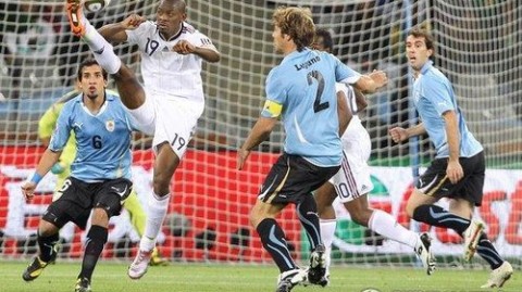 法国2-0乌拉圭：高卢雄鸡时隔12年重返世界杯四强