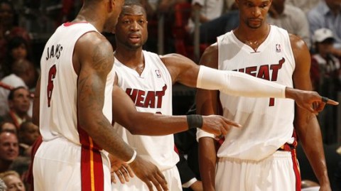 三巨头合砍68分热火主场复仇魔术